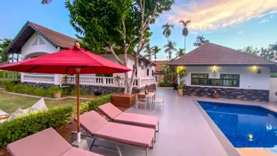 Happy Family Villa 2 -Phuket Private Pool Villa 5 bedrooms with large kitchen and garden – 사진 10